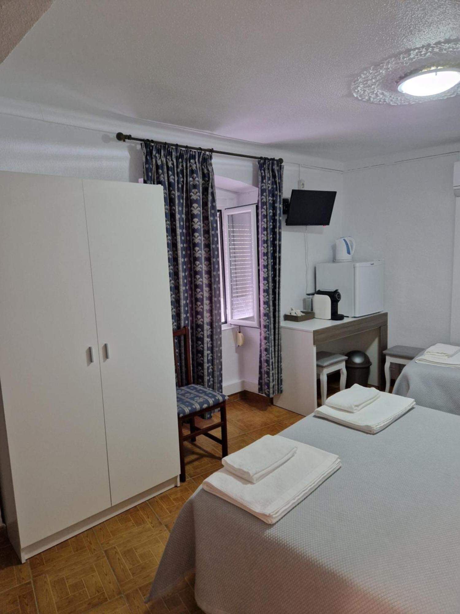 Residencial Antonio Mocisso Guesthouse Elvas Eksteriør billede